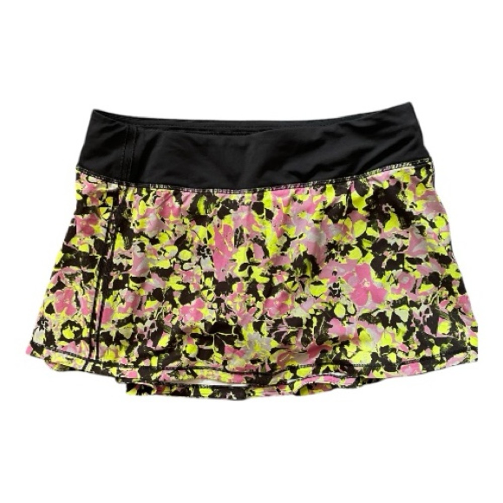 #058 Lululemon athletica Floral Athletic Skirt black and Pink, size 8